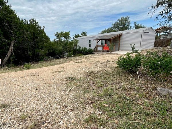 407 Rockport DR, Canyon Lake, TX 78133