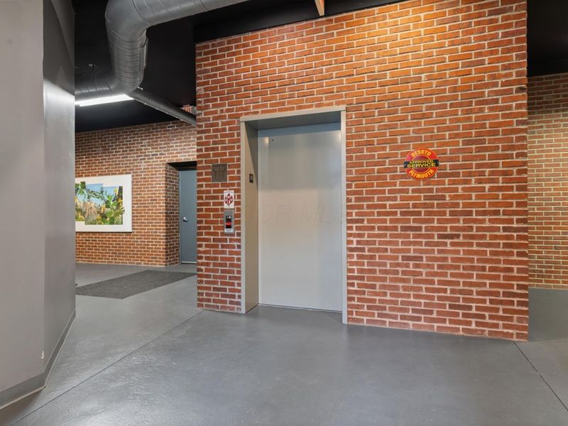 17 W 3rd Avenue, Unit 213, Columbus, OH 43201 Photo 3