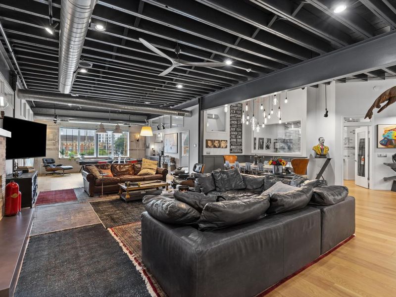 17 W 3rd Avenue, Unit 213, Columbus, OH 43201 Photo 32