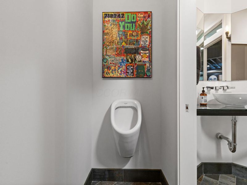 17 W 3rd Avenue, Unit 213, Columbus, OH 43201 Photo 6