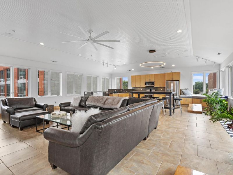 17 W 3rd Avenue, Unit 213, Columbus, OH 43201 Photo 63