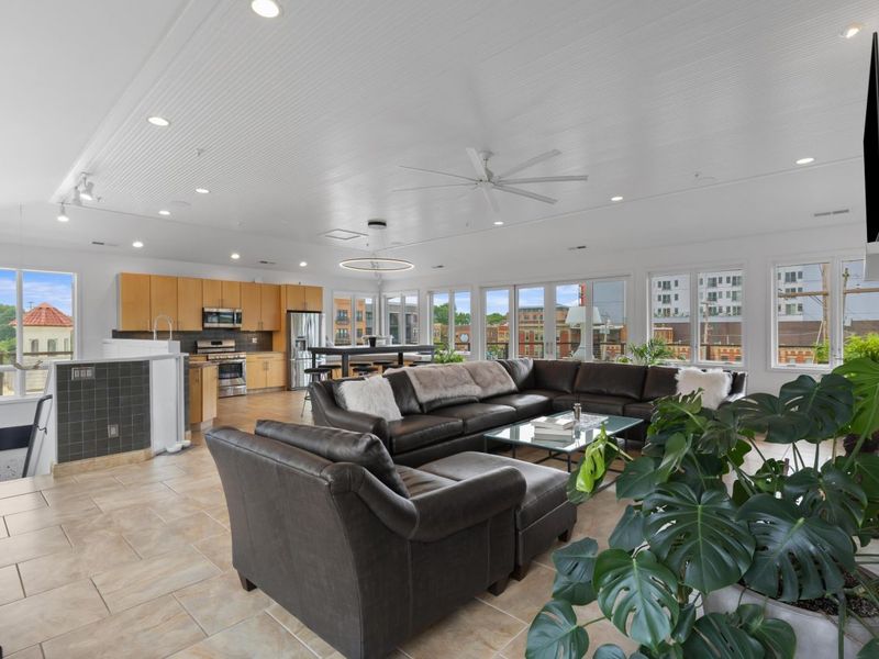 17 W 3rd Avenue, Unit 213, Columbus, OH 43201 Photo 65