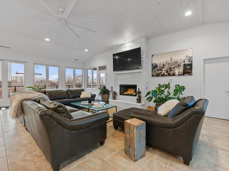 17 W 3rd Avenue, Unit 213, Columbus, OH 43201 Photo 67