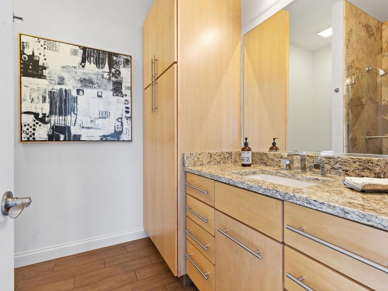 17 W 3rd Avenue, Unit 213, Columbus, OH 43201 Photo 73