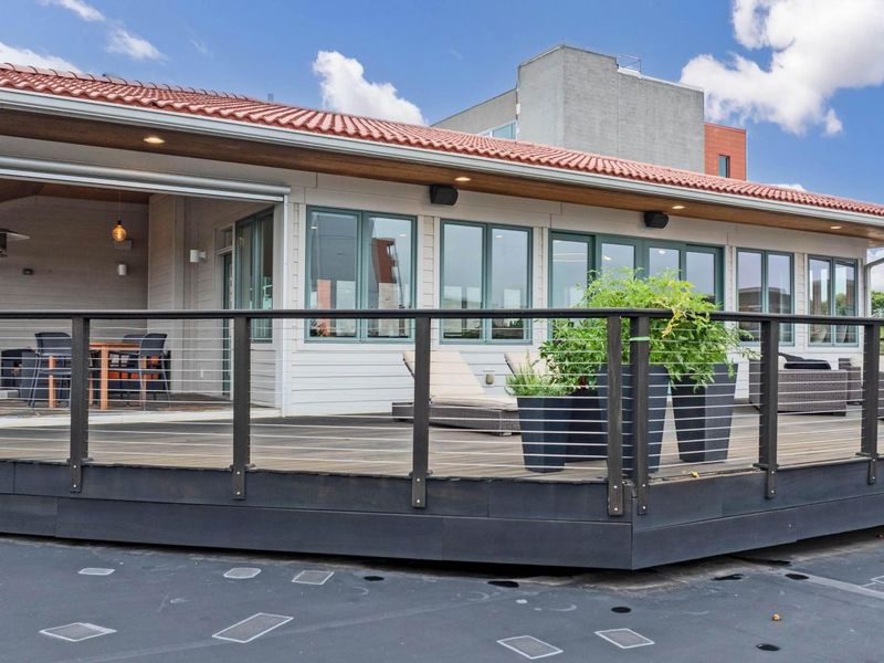 17 W 3rd Avenue, Unit 213, Columbus, OH 43201 Photo 81