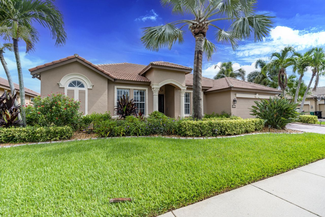 918 SW Grand Reserves Boulevard, Port Saint Lucie, FL 34986 Photo