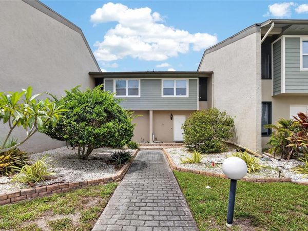 1028 APOLLO BEACH BOULEVARD, Unit 11, APOLLO BEACH, FL 33572