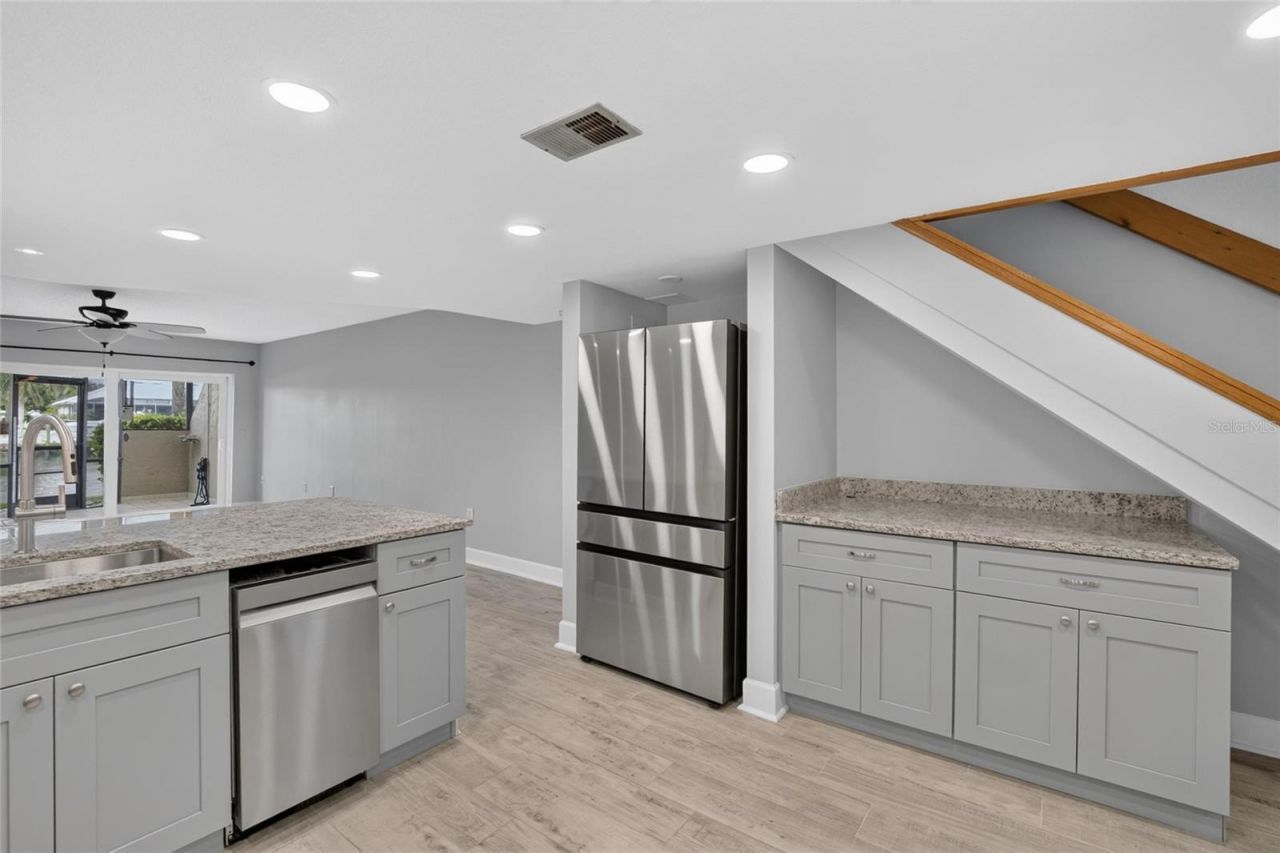 1028 Apollo Beach Boulevard, Unit 11, Apollo Beach, FL 33572 Photo