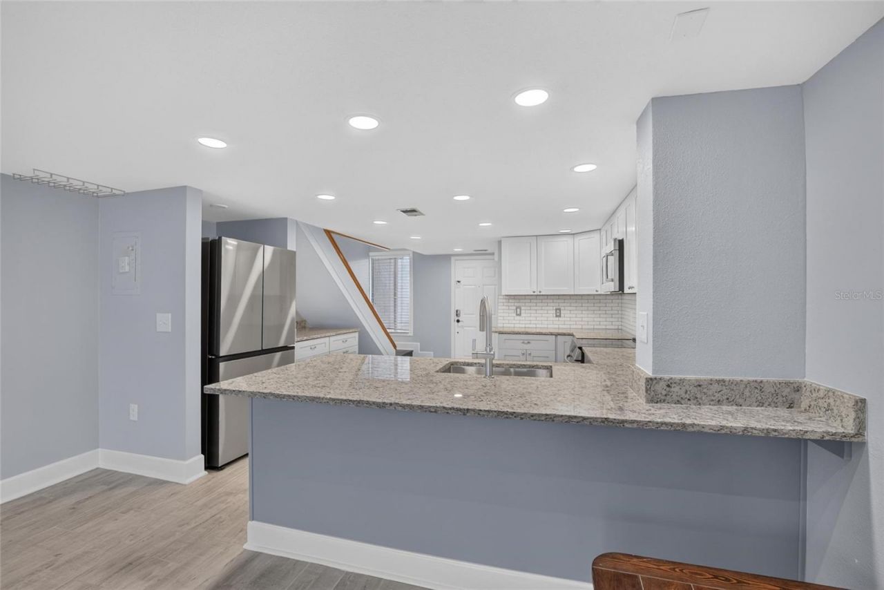 1028 Apollo Beach Boulevard, Unit 11, Apollo Beach, FL 33572 Photo