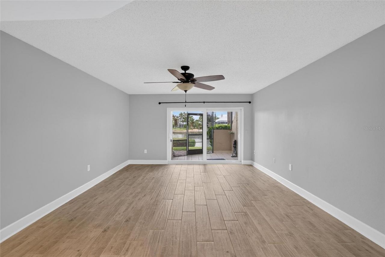 1028 Apollo Beach Boulevard, Unit 11, Apollo Beach, FL 33572 Photo