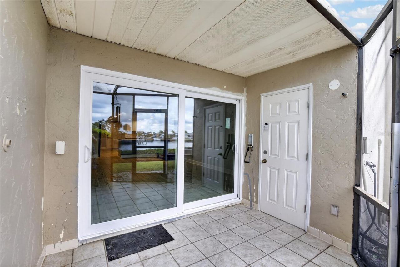 1028 Apollo Beach Boulevard, Unit 11, Apollo Beach, FL 33572 Photo