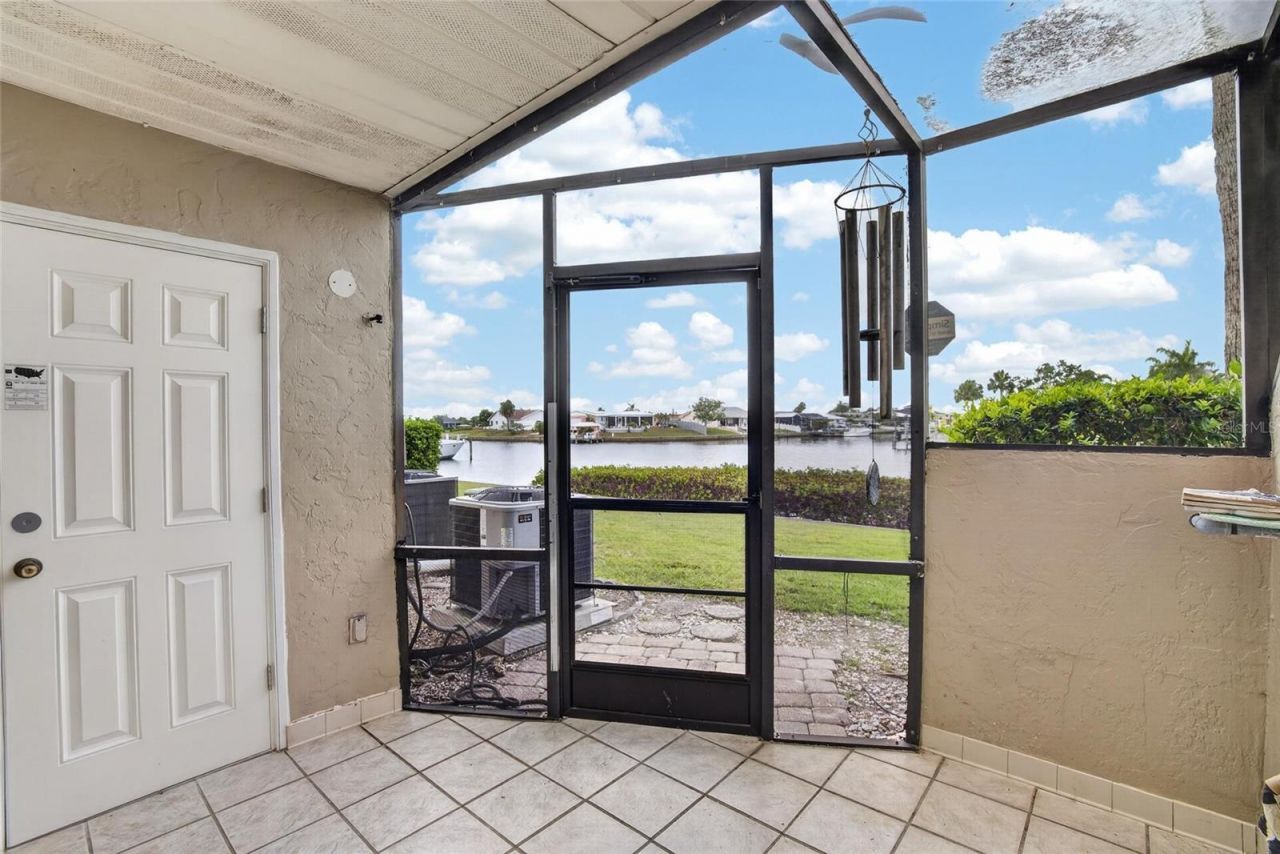 1028 Apollo Beach Boulevard, Unit 11, Apollo Beach, FL 33572 Photo