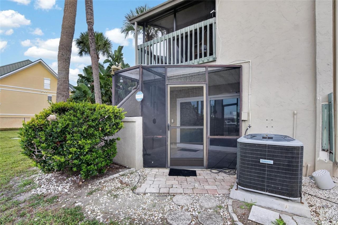 1028 Apollo Beach Boulevard, Unit 11, Apollo Beach, FL 33572 Photo