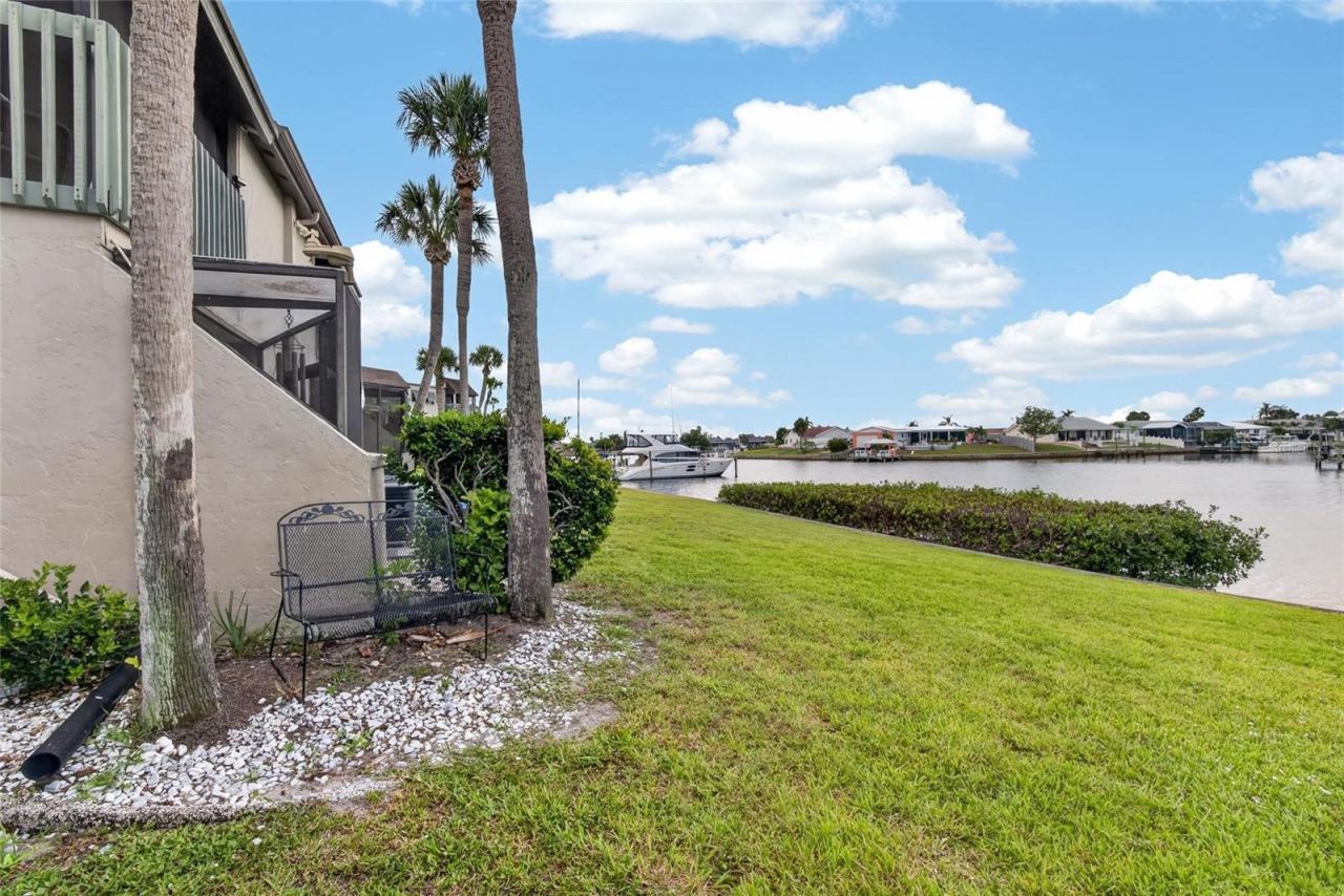 1028 Apollo Beach Boulevard, Unit 11, Apollo Beach, FL 33572 Photo