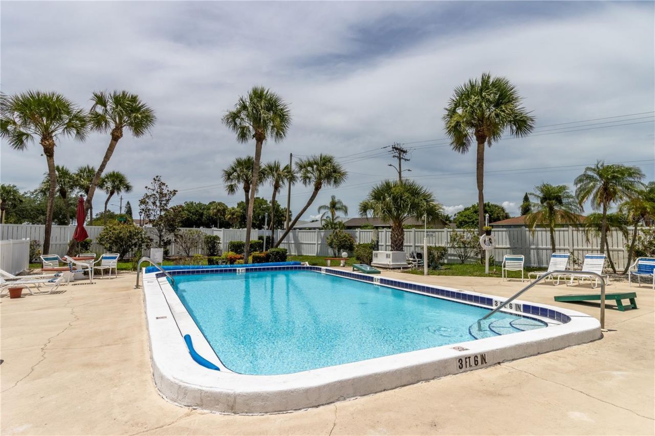 1028 Apollo Beach Boulevard, Unit 11, Apollo Beach, FL 33572 Photo