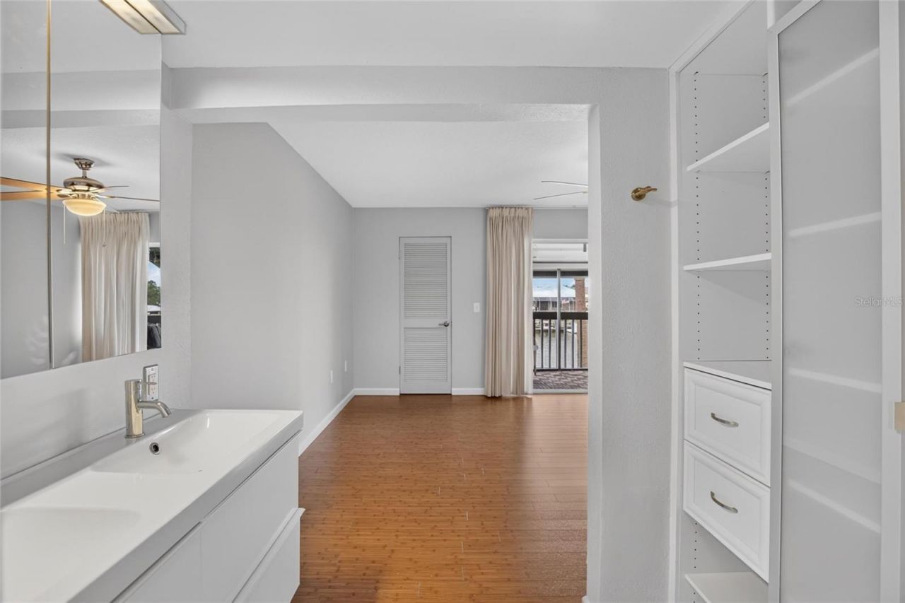 1028 Apollo Beach Boulevard, Unit 11, Apollo Beach, FL 33572 Photo