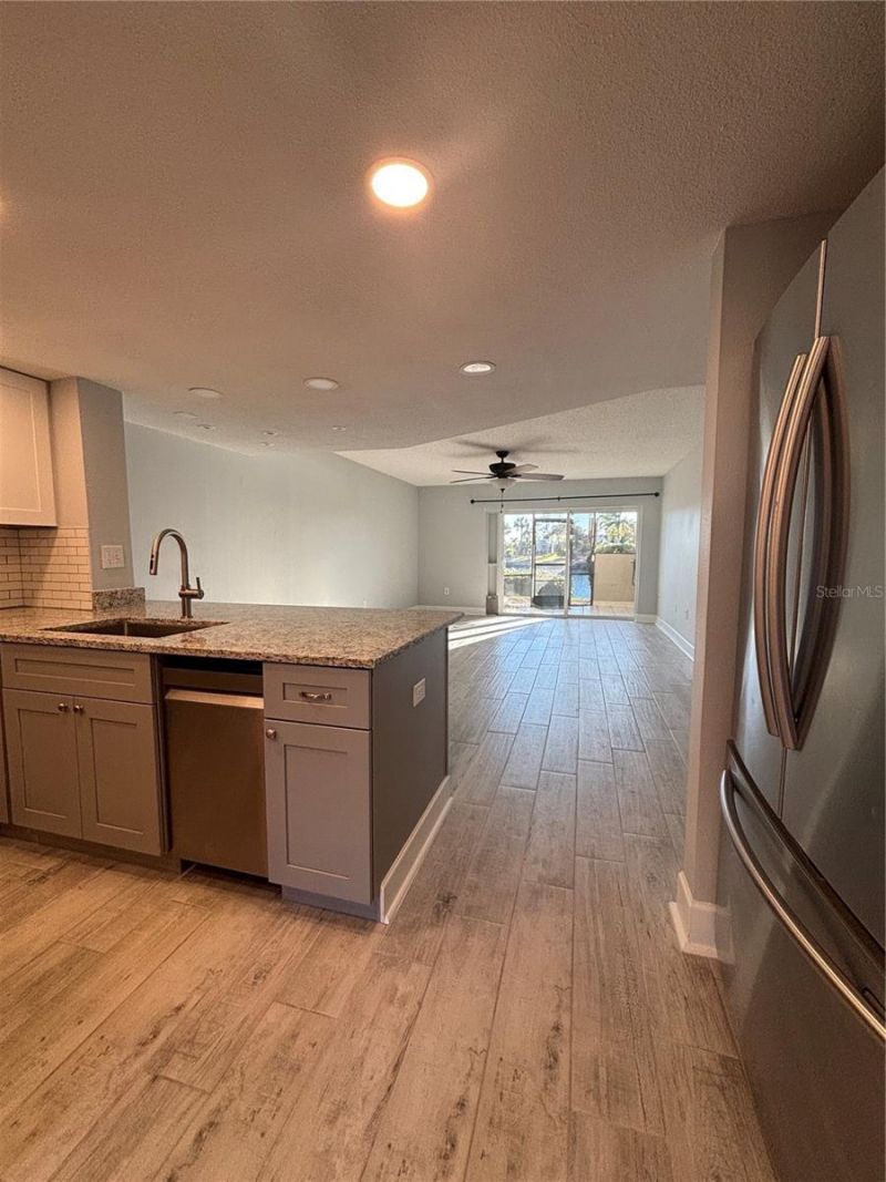 1028 Apollo Beach Boulevard, Unit 11, Apollo Beach, FL 33572 Photo