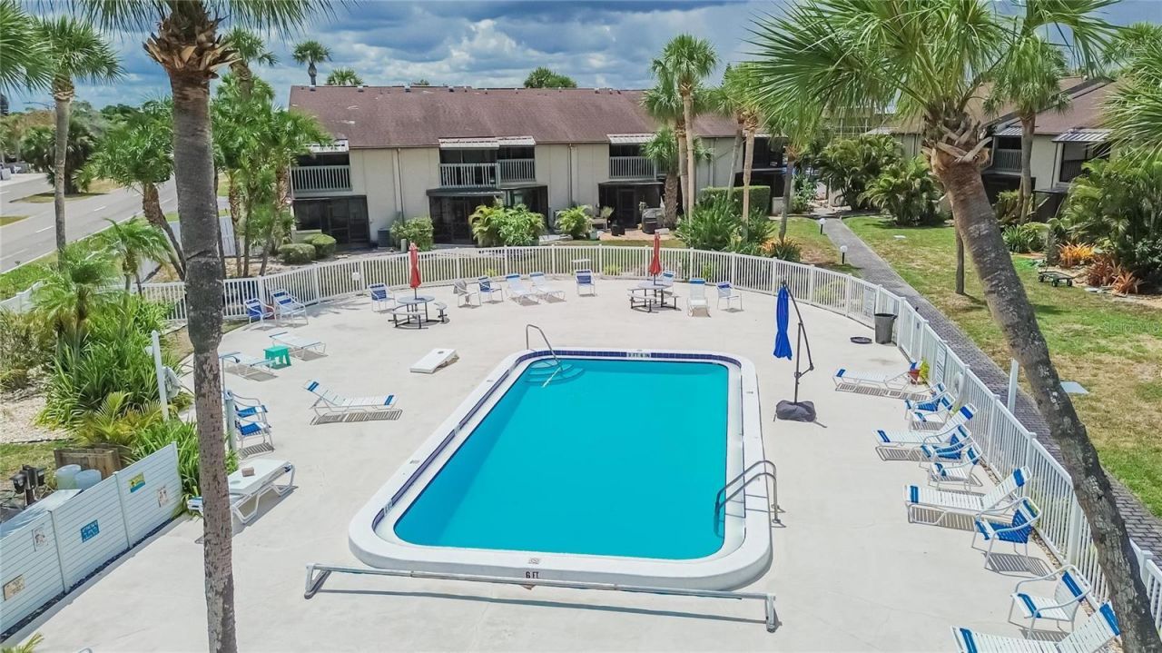1028 Apollo Beach Boulevard, Unit 11, Apollo Beach, FL 33572 Photo