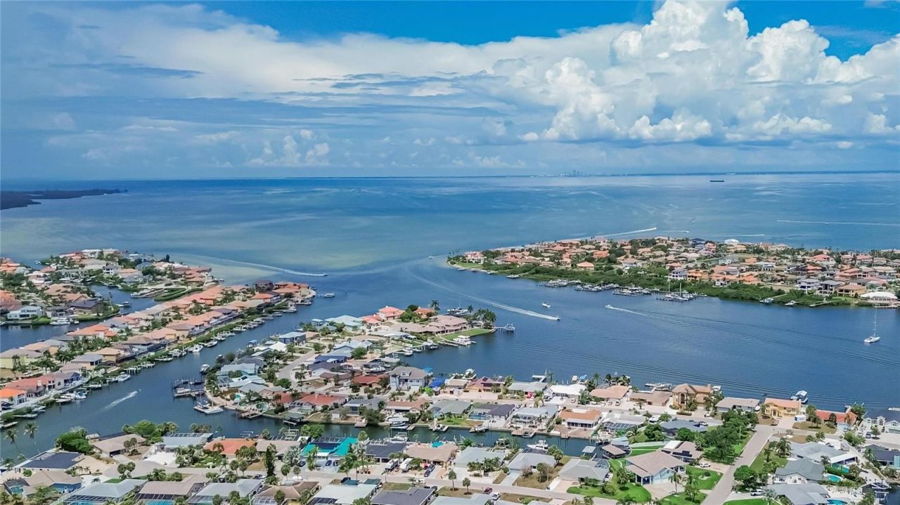 1028 Apollo Beach Boulevard, Unit 11, Apollo Beach, FL 33572 Photo