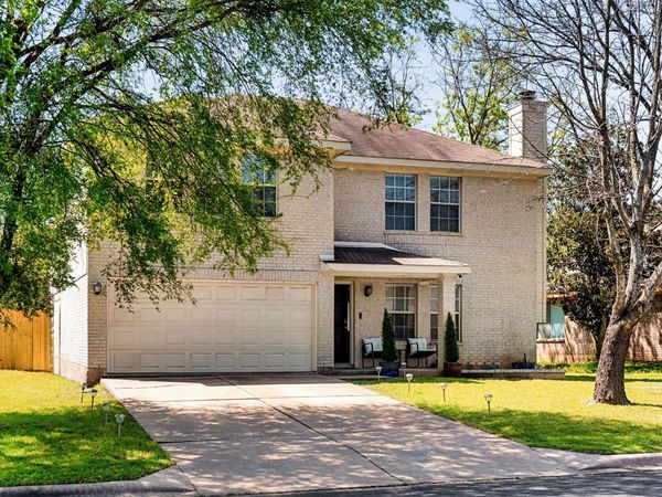 7906 Briarton DR, Austin, TX 78747