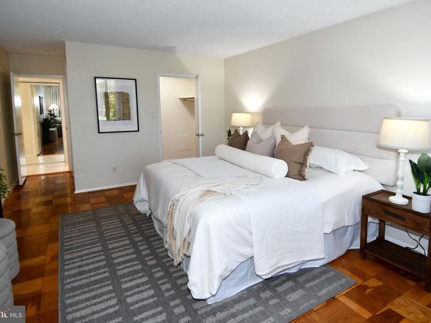 5225 Pooks Hill Road, Unit 222N, Bethesda, MD 20814 Main Photo