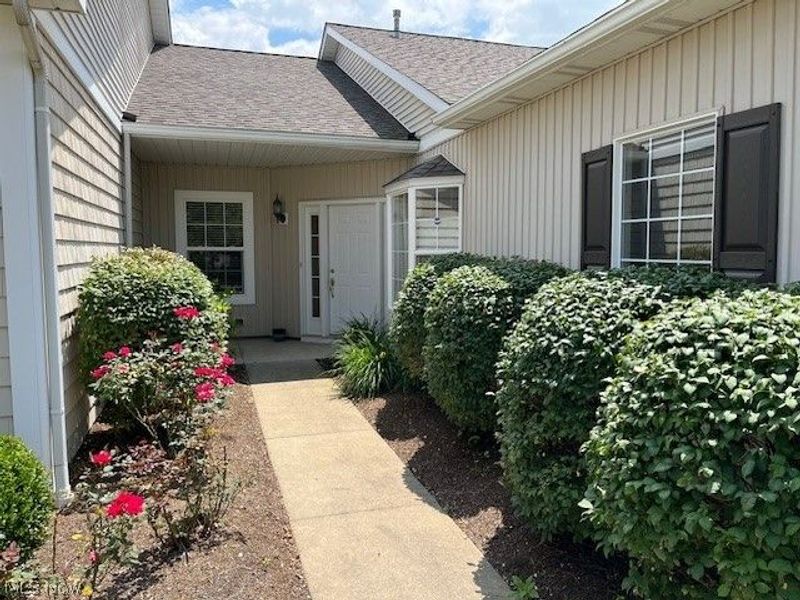 4374 Forest Glen Avenue NW, Massillon, OH 44647 Photo 1