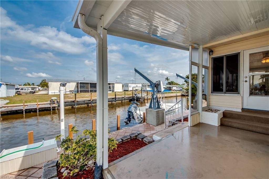 4920 Gulfgate Ln, Saint James City, FL 33956 Photo