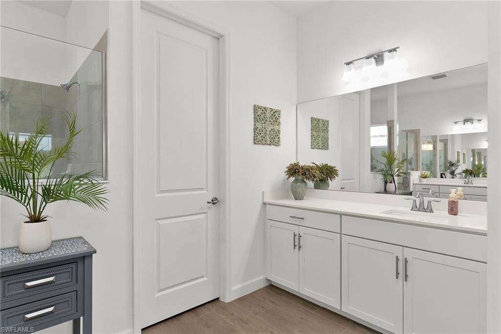 17190 Serengeti Cir, Alva, FL 33920 Photo