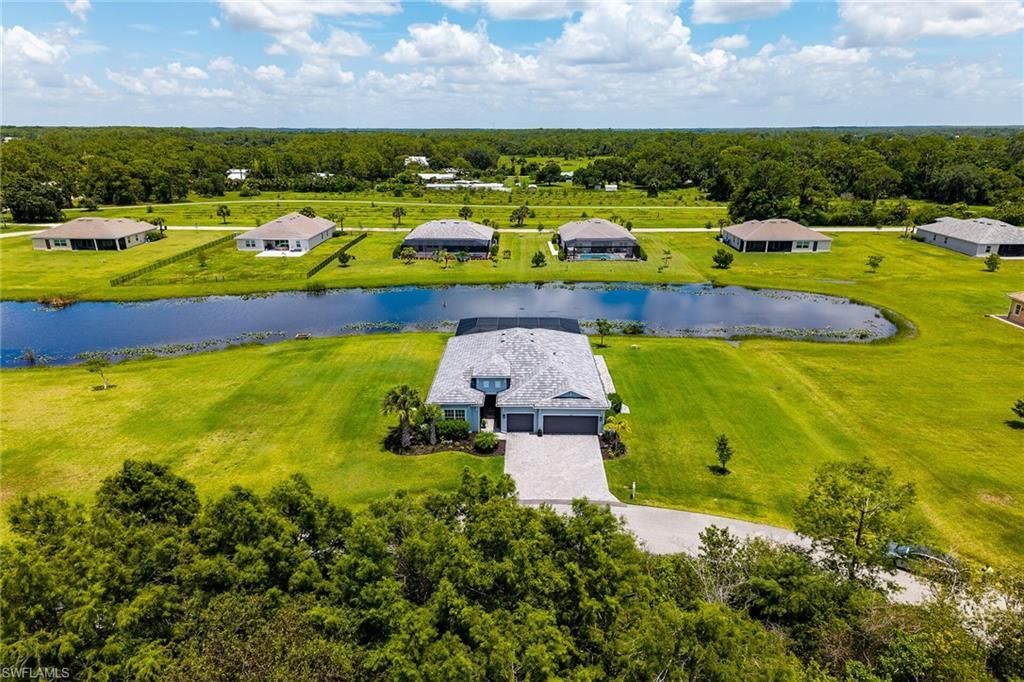 17190 Serengeti Cir, Alva, FL 33920 Photo
