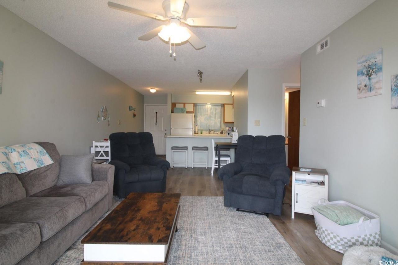 922 Fairwood Lakes Ln. Photo 4