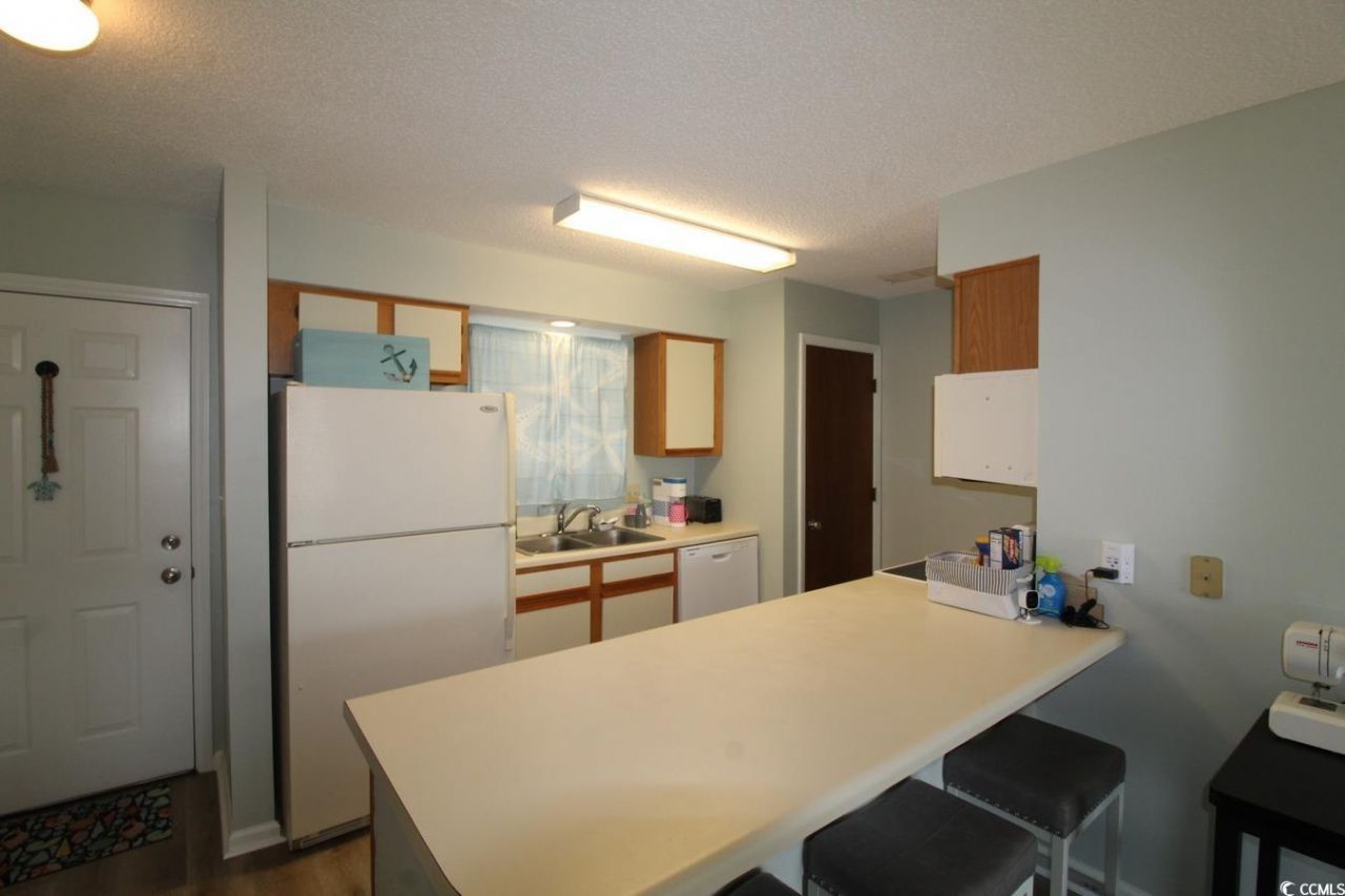 922 Fairwood Lakes Ln. Photo 6