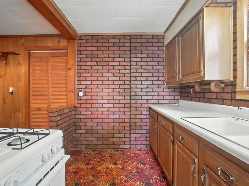 292 N Main Street, London, OH 43140 Photo 12