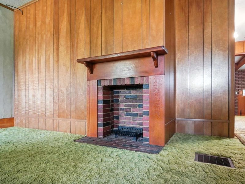 292 N Main Street, London, OH 43140 Photo 4