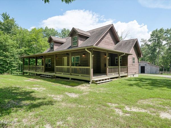 424 Wilderness Lane, Jamestown, TN 38556