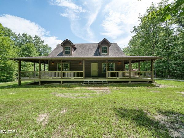 424 Wilderness Lane, Jamestown, TN 38556