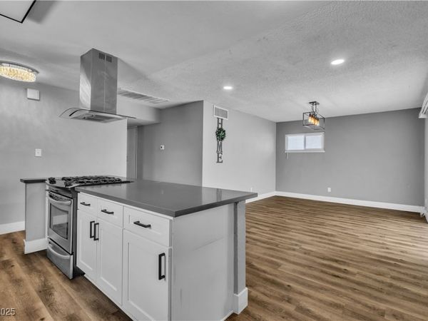 1700 Ferrell Street, Las Vegas, NV 89106