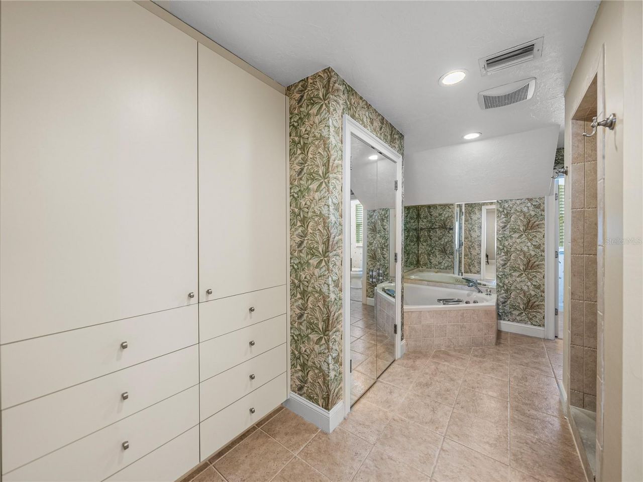 1123 Cypress Point W, Winter Haven, FL 33884 Photo