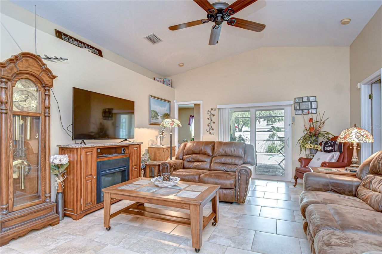 24510 Landing Drive, Lutz, FL 33559 Photo