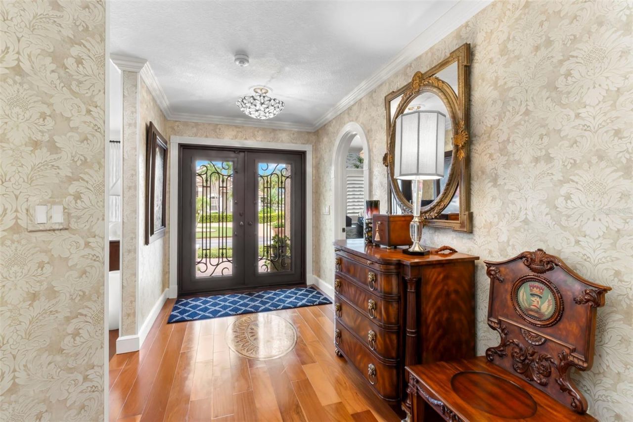 5914 Skimmer Point Boulevard S, Gulfport, FL 33707 Photo