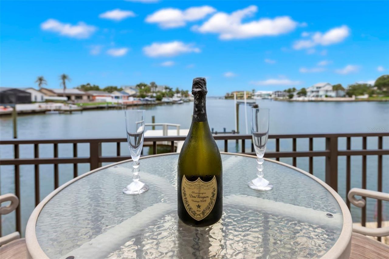 5914 Skimmer Point Boulevard S, Gulfport, FL 33707 Photo