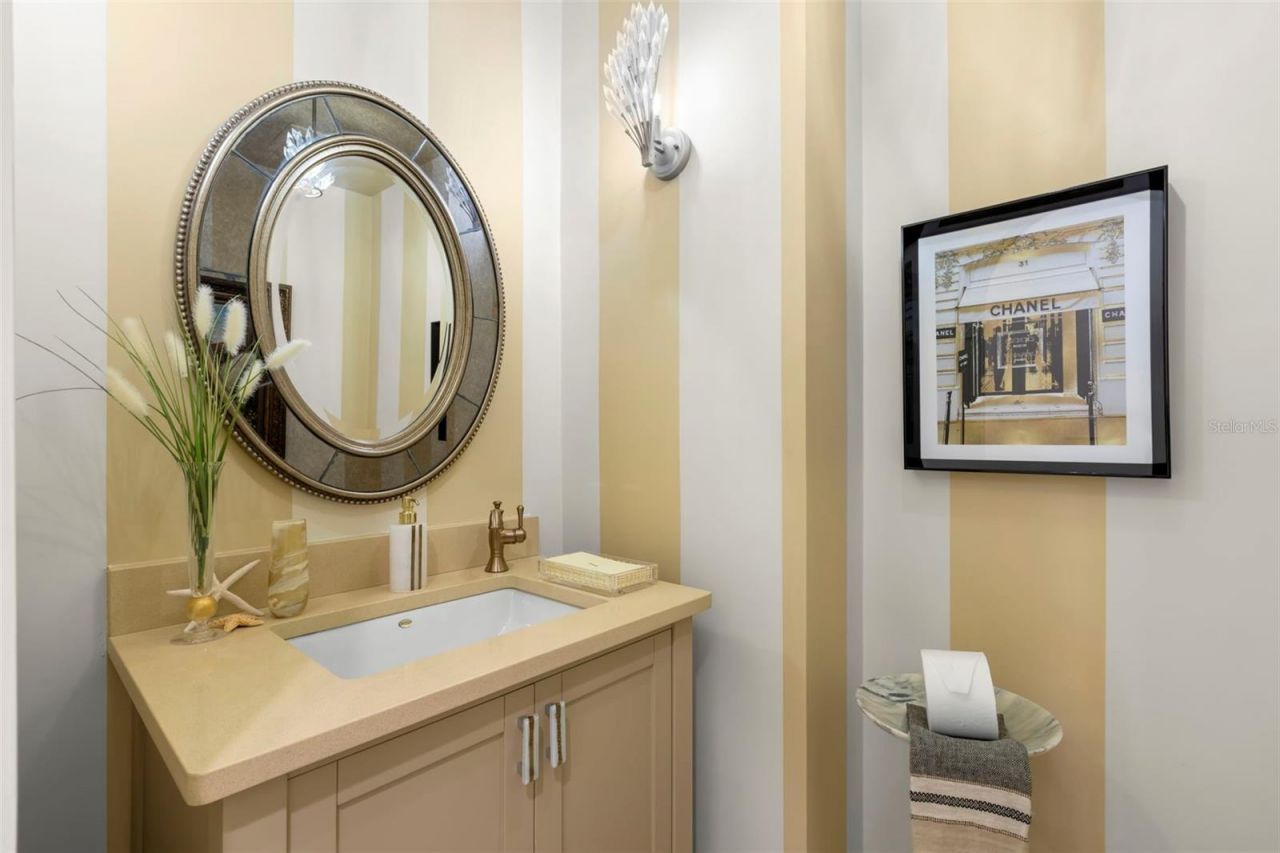 5914 Skimmer Point Boulevard S, Gulfport, FL 33707 Photo