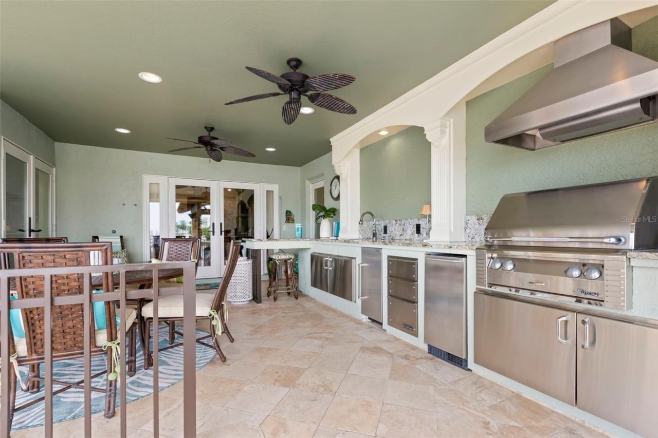 5914 Skimmer Point Boulevard S, Gulfport, FL 33707 Photo