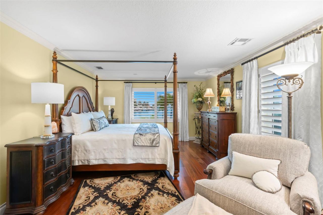 5914 Skimmer Point Boulevard S, Gulfport, FL 33707 Photo