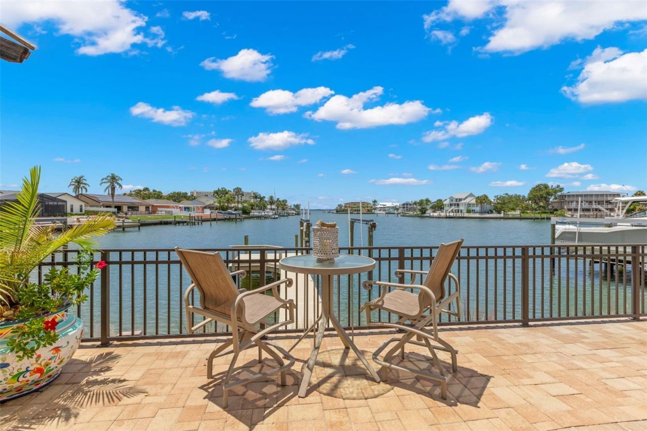 5914 Skimmer Point Boulevard S, Gulfport, FL 33707 Photo