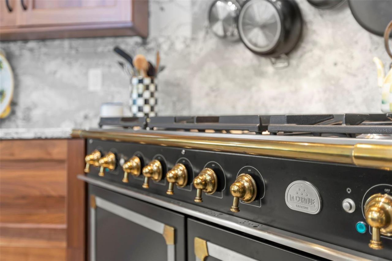 5914 Skimmer Point Boulevard S, Gulfport, FL 33707 Photo