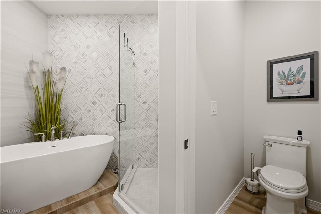 2180 Arielle Dr, Unit 810, Naples, FL 34109 Photo