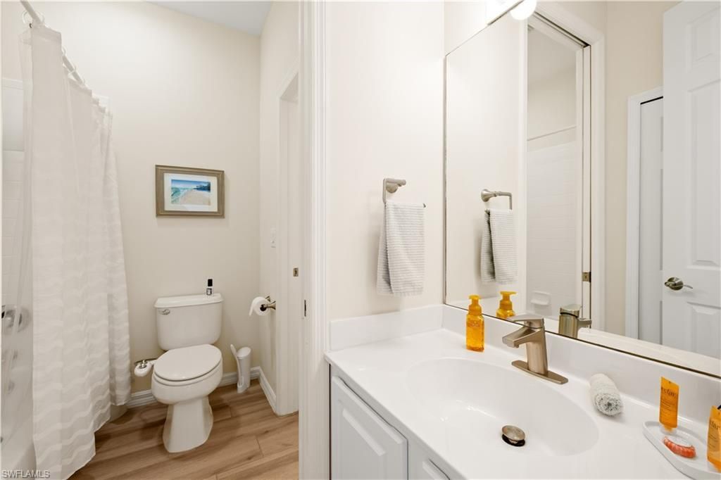 2180 Arielle Dr, Unit 810, Naples, FL 34109 Photo