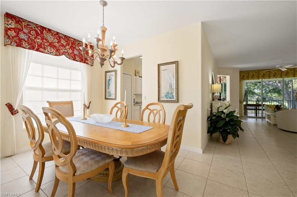 2180 Arielle Dr, Unit 810, Naples, FL 34109 Photo