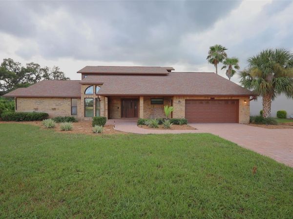 6151 SILVER OAKS DRIVE, ZEPHYRHILLS, FL 33542