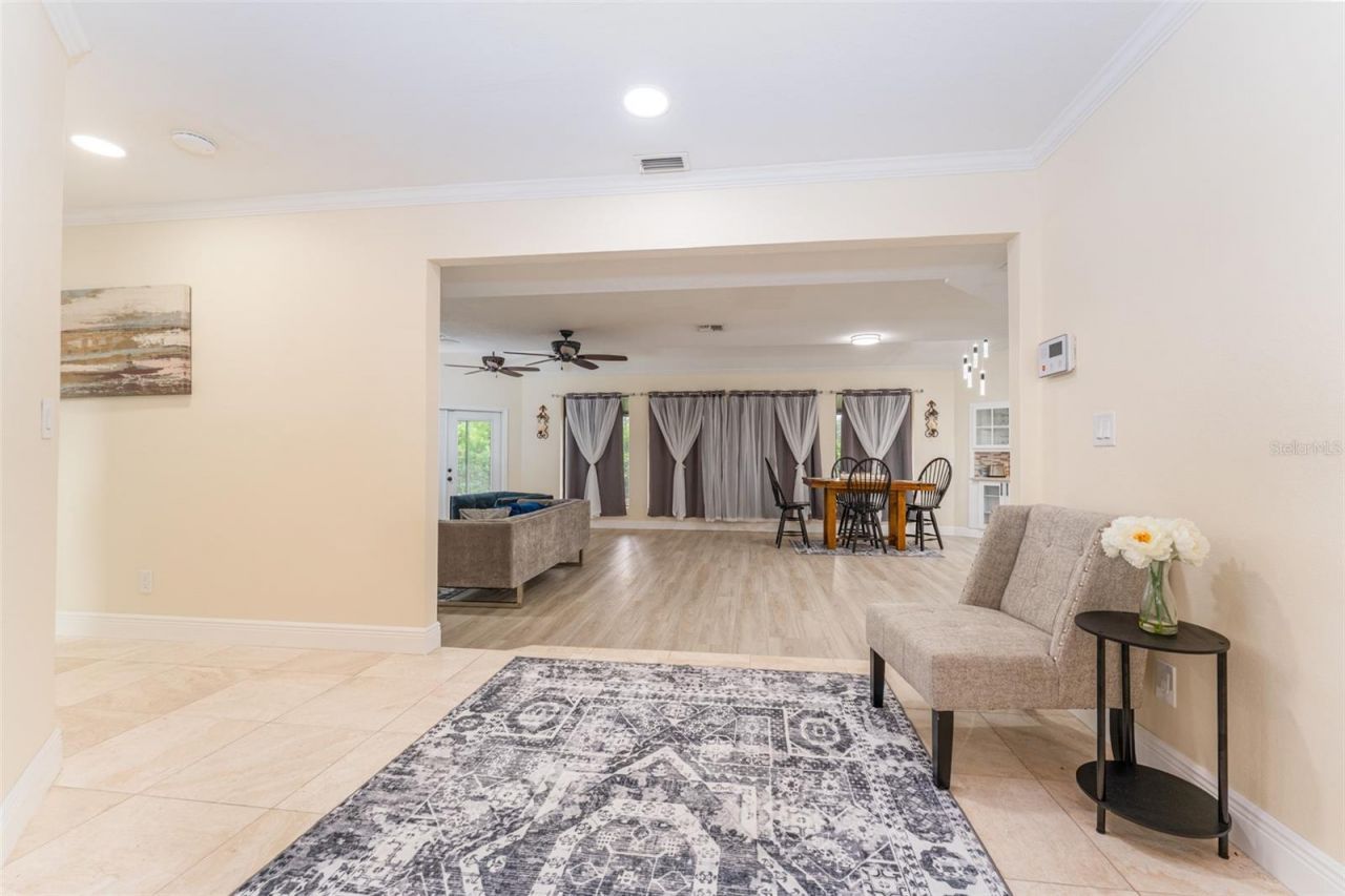 6151 Silver Oaks Drive, Zephyrhills, FL 33542 Photo